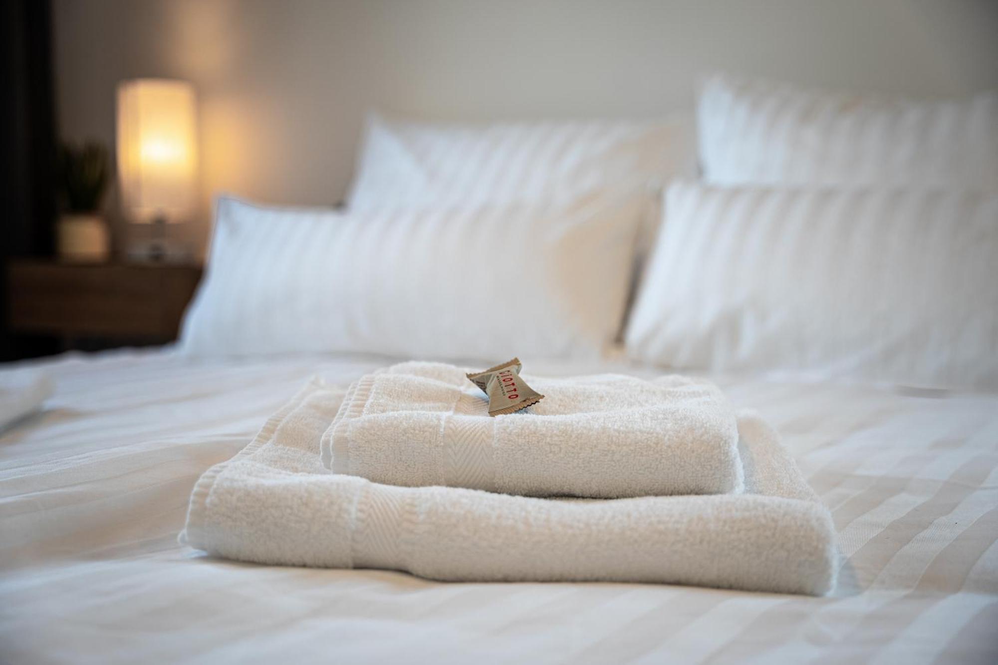 Aparthome Eching Deluxe Near Munich Airport Bagian luar foto