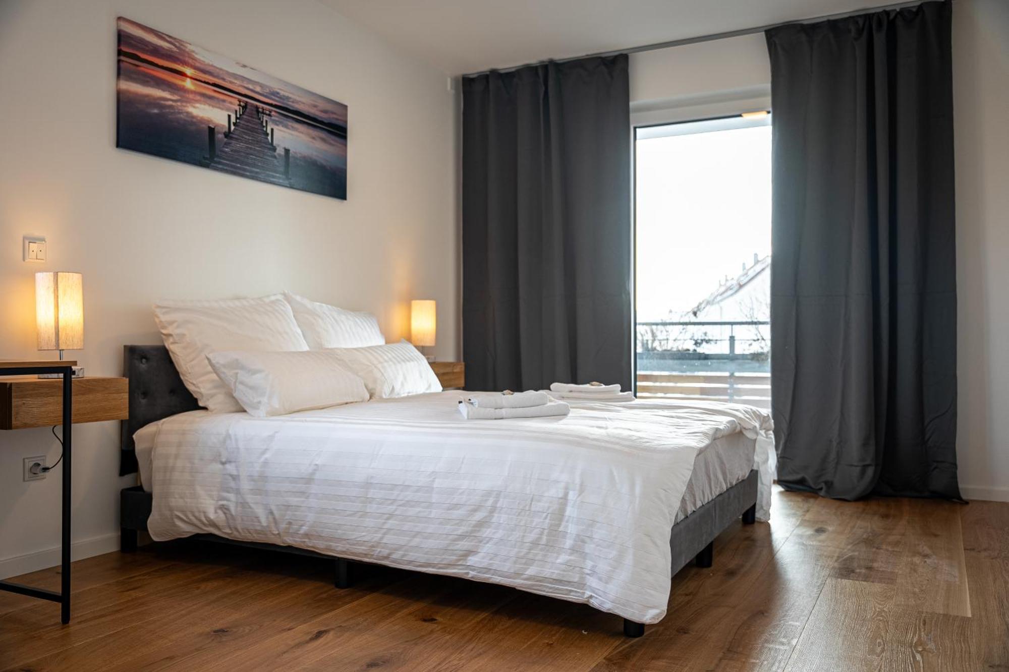 Aparthome Eching Deluxe Near Munich Airport Bagian luar foto